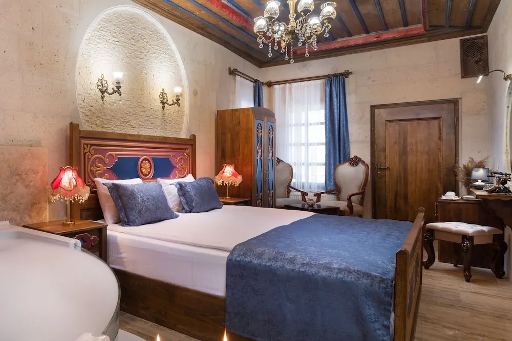 Romantic Tek Büyük Yataklı Oda