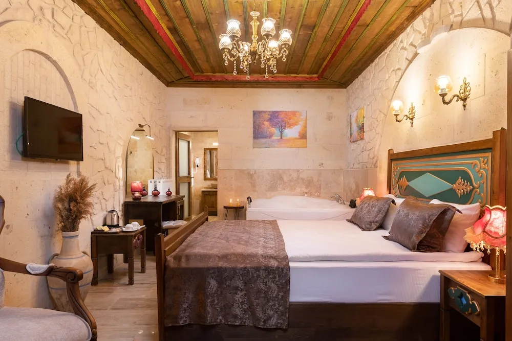Romantic Tek Büyük Yataklı Oda