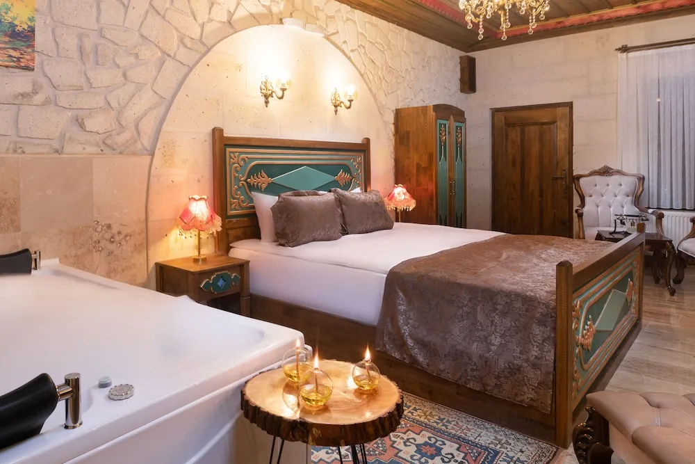 Romantic Tek Büyük Yataklı Oda