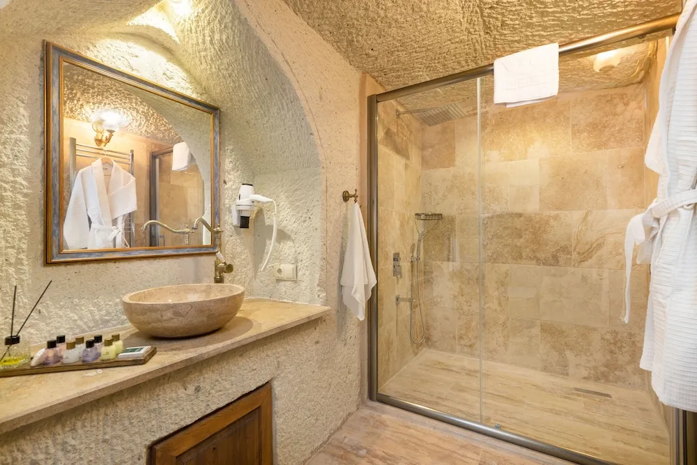 Royal Tek Büyük Yataklı Oda