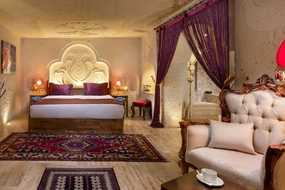 Royal Tek Büyük Yataklı Oda