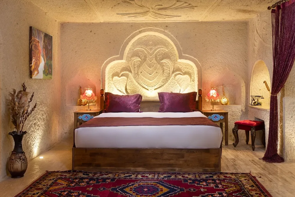 Royal Tek Büyük Yataklı Oda