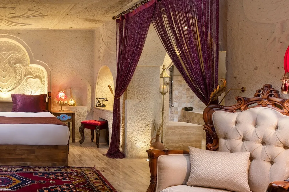 Royal Tek Büyük Yataklı Oda