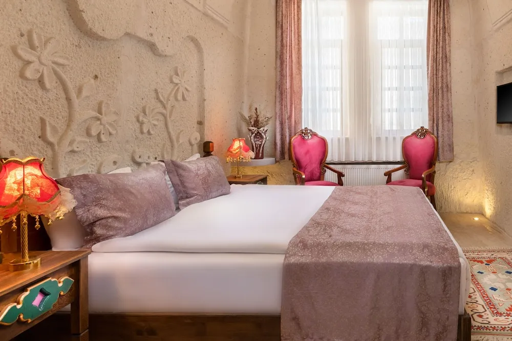 Standard Tek Büyük Yataklı Oda