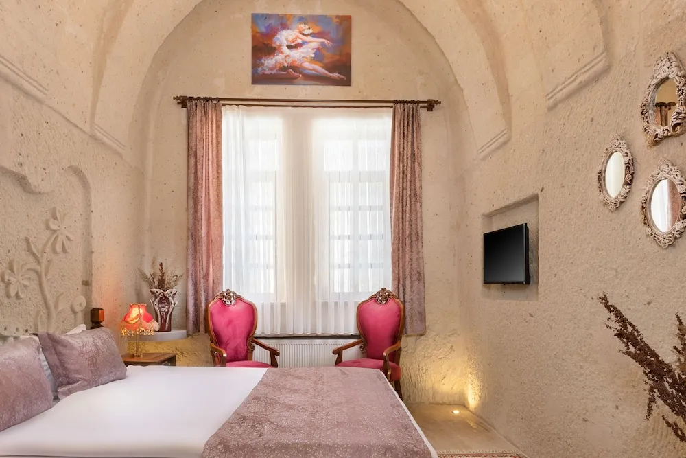 Standard Tek Büyük Yataklı Oda