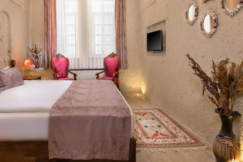 Standard Tek Büyük Yataklı Oda