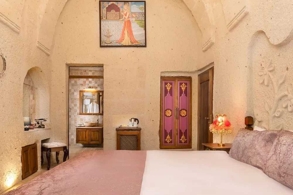 Standard Tek Büyük Yataklı Oda