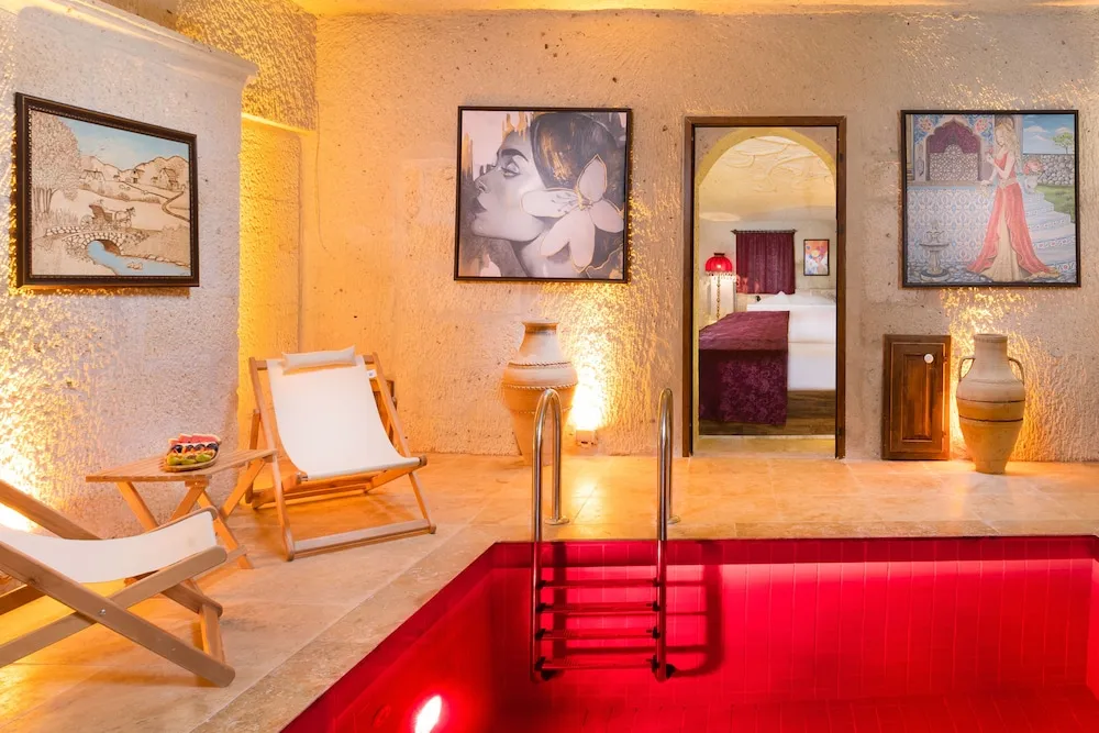 Luxury Tek Büyük Yataklı Oda