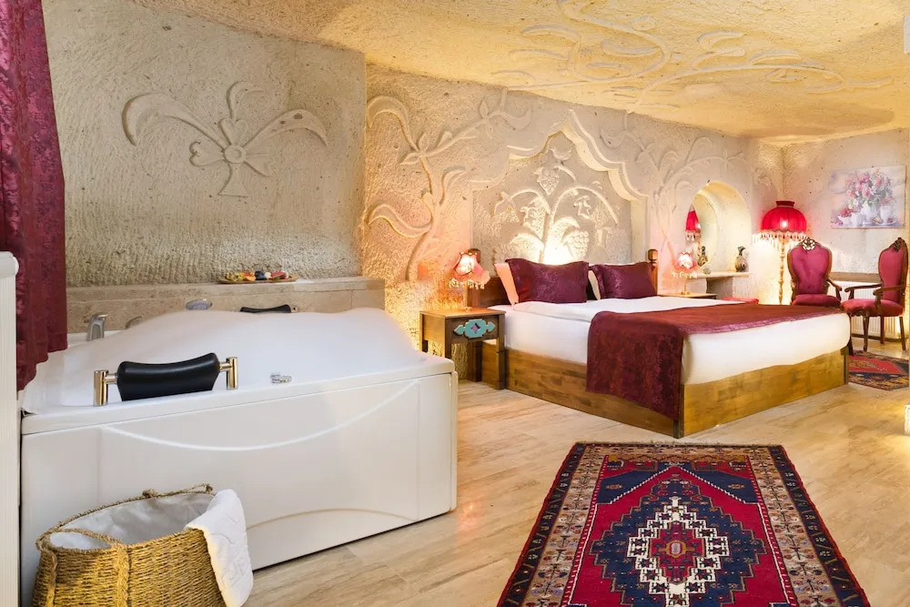 Luxury Tek Büyük Yataklı Oda