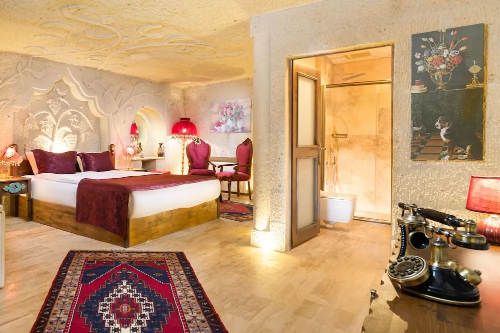 Luxury Tek Büyük Yataklı Oda