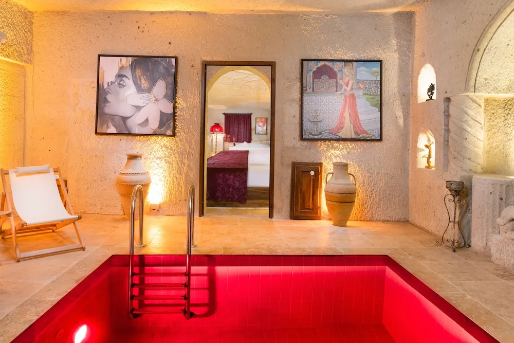 Luxury Tek Büyük Yataklı Oda