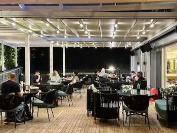 Sherlock Homes Hotels