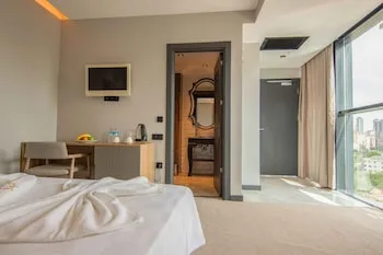 Sherlock Homes Hotels