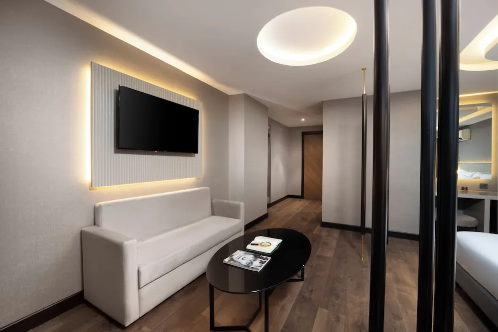 Deluxe Tek Kişilik Oda