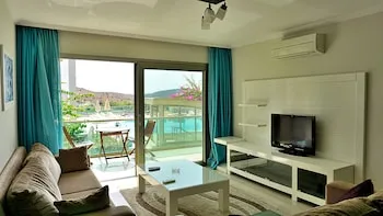 Royal Palm Residence