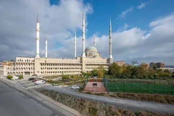 Luxury Airport Hotel