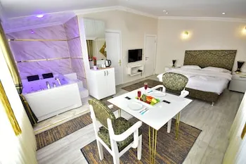 Loca Suit Otel