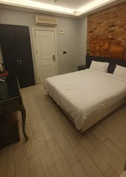 A Plus Residence