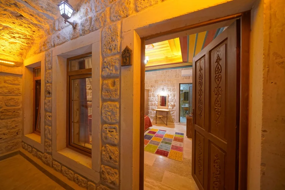 Superior Stone Room 9