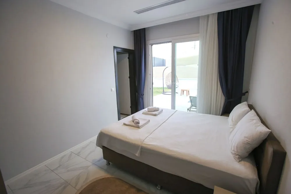 Villa, 3 Yatak Odası, Kişiye Özel Havuzlu, Havuz Manzaralı