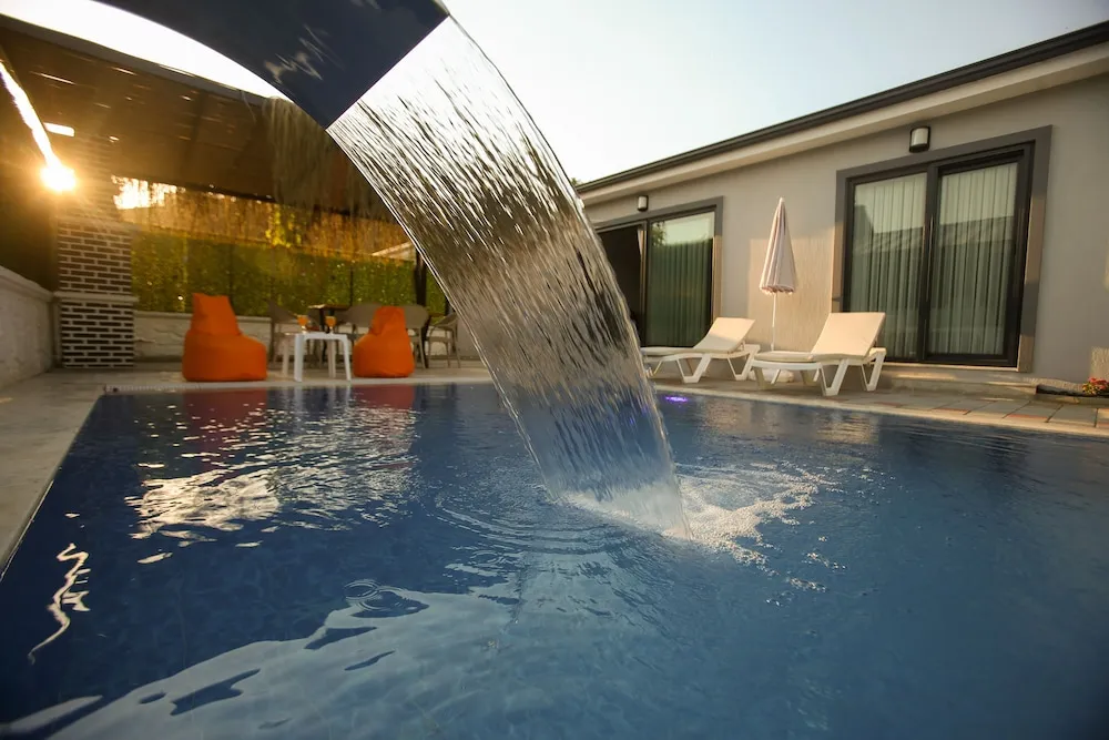Villa, 2 Yatak Odası, Kişiye Özel Havuzlu, Havuz Manzaralı