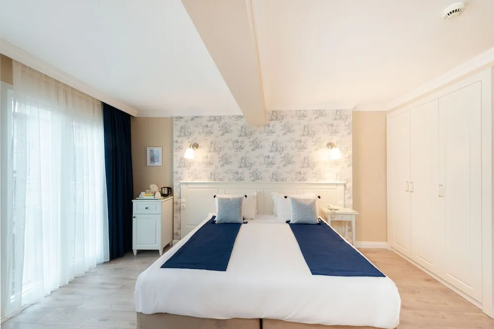 Superior Tek Büyük veya İki Ayrı Yataklı Oda, Deniz Manzaralı