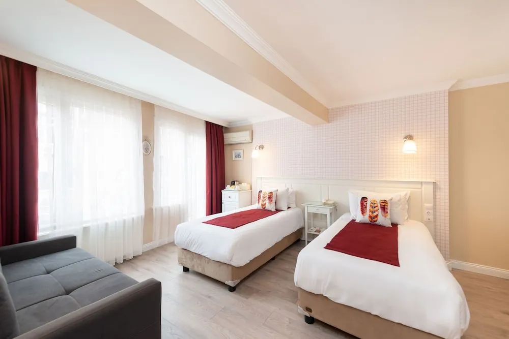 Superior Tek Büyük veya İki Ayrı Yataklı Oda, Deniz Manzaralı