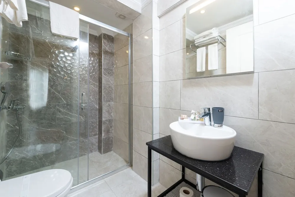 Superior Tek Büyük veya İki Ayrı Yataklı Oda, Deniz Manzaralı