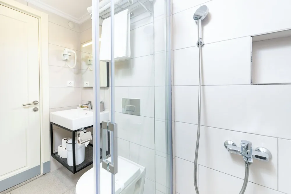 Deluxe Tek Büyük veya İki Ayrı Yataklı Oda (or twin)