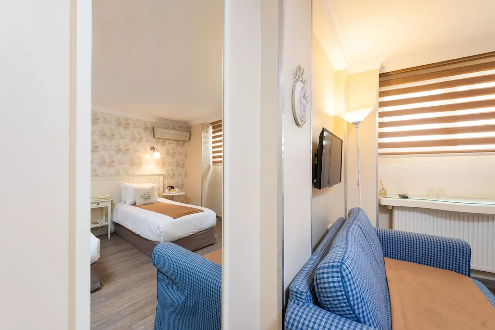 Economy Tek Büyük veya İki Ayrı Yataklı Oda