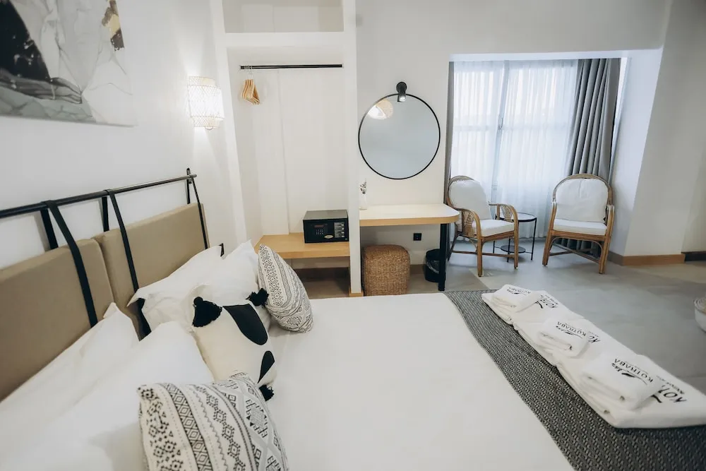 Deluxe Üç Kişilik Oda