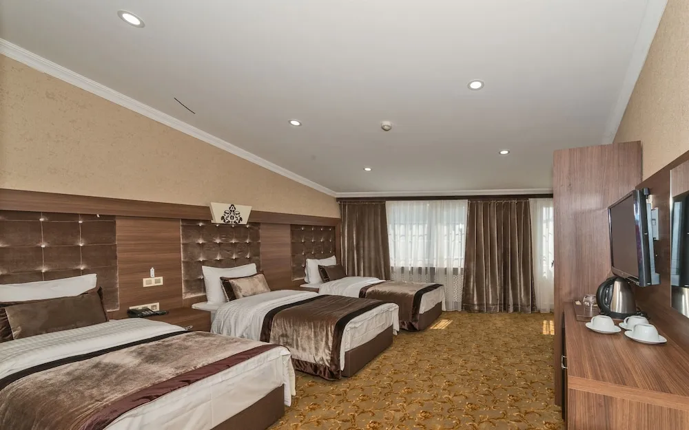 Standard Üç Kişilik Oda, Balkon