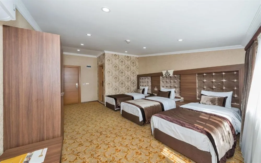 Standard Üç Kişilik Oda, Balkon