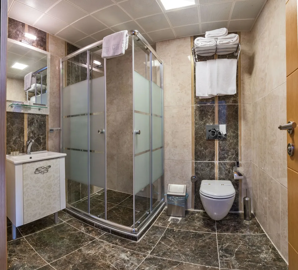 Standard Üç Kişilik Oda, Balkon