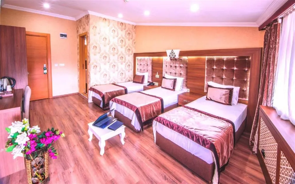 Standard Üç Kişilik Oda, Balkon
