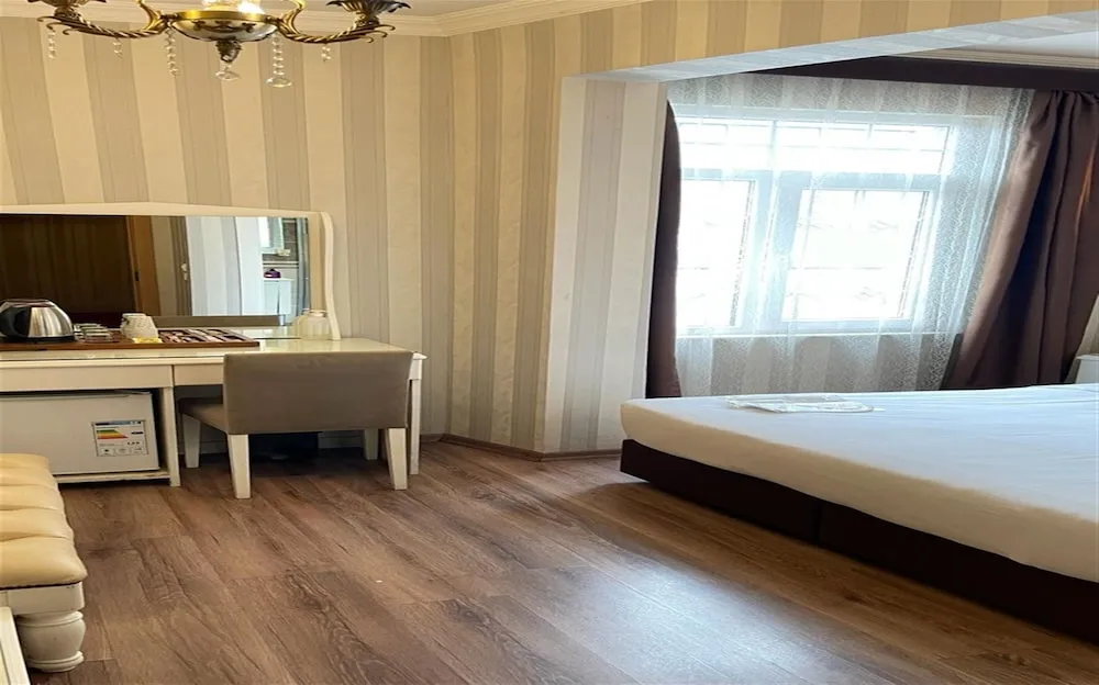 Standard Tek Büyük veya İki Ayrı Yataklı Oda, 1 Yatak Odası