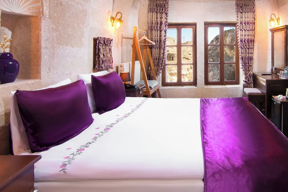 Deluxe Stone Room 206