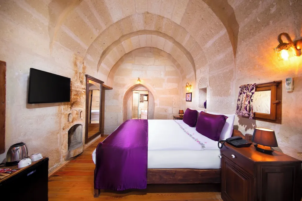 Deluxe Stone Room 206