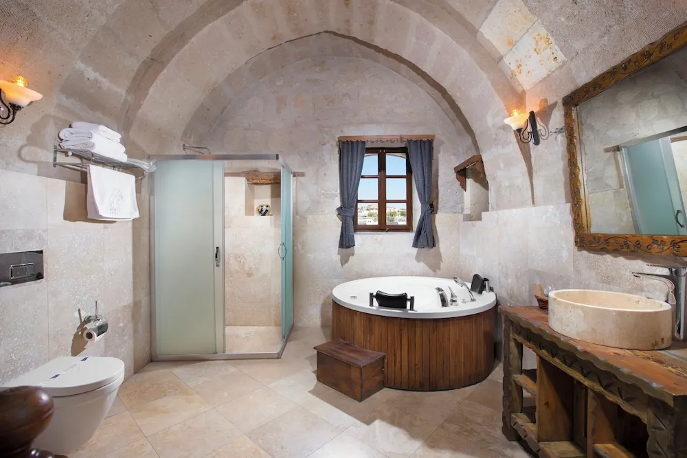 Deluxe Stone Room 102
