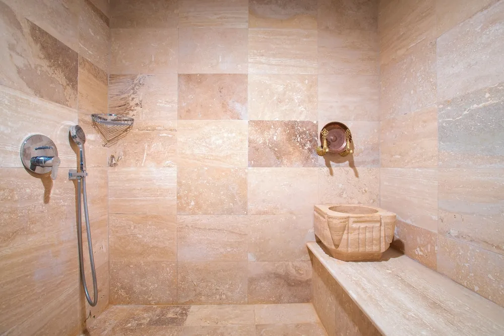 Standard Cave Room 201