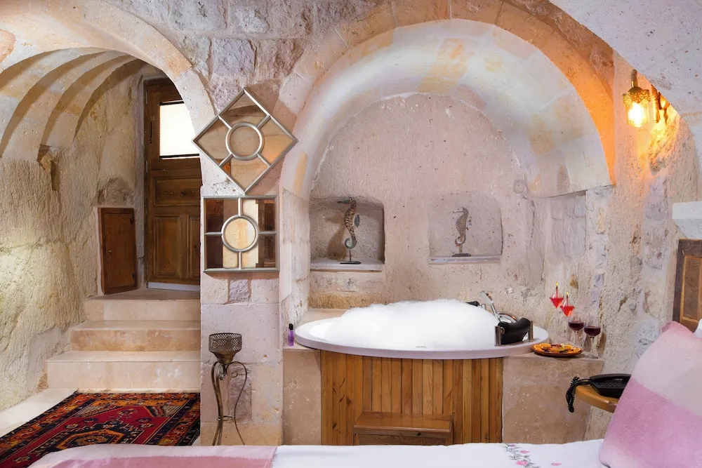 Deluxe Stone Room 303