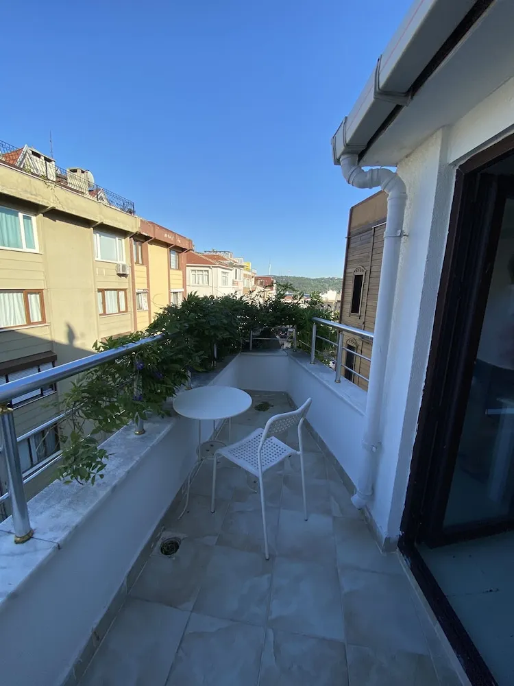 Standard Tek Büyük veya İki Ayrı Yataklı Oda