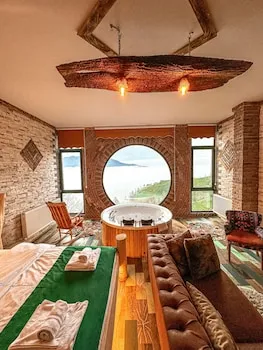 Organik Köy Bungalov