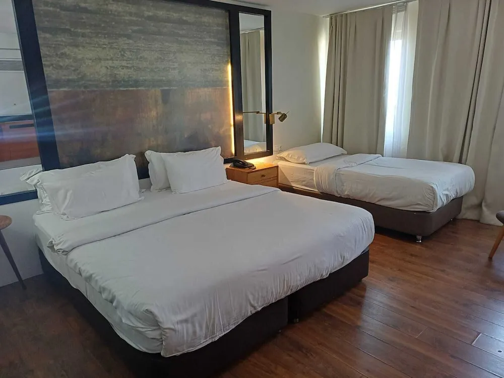 Deluxe Üç Kişilik Oda