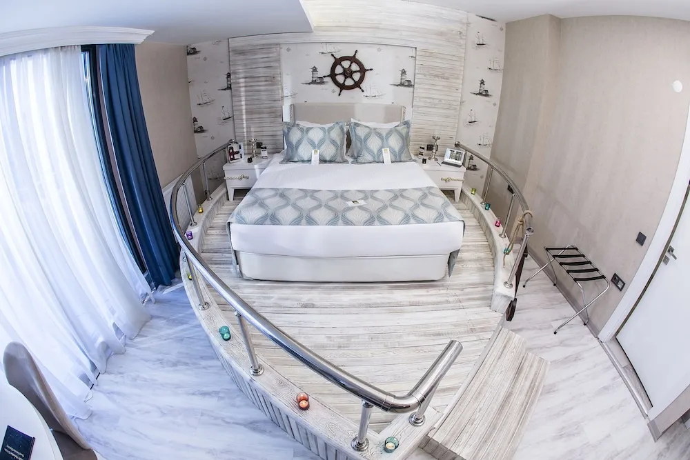 Queen Suite