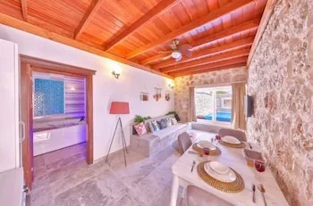 Villa Onay