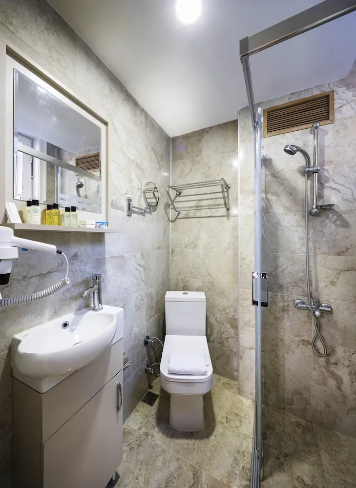 Economy Tek Büyük veya İki Ayrı Yataklı Oda (basement floor)