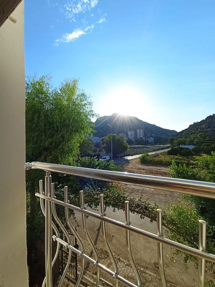 Honeymoon Apart Daire, 1 Yatak Odası, Balkon, Havuz Manzaralı