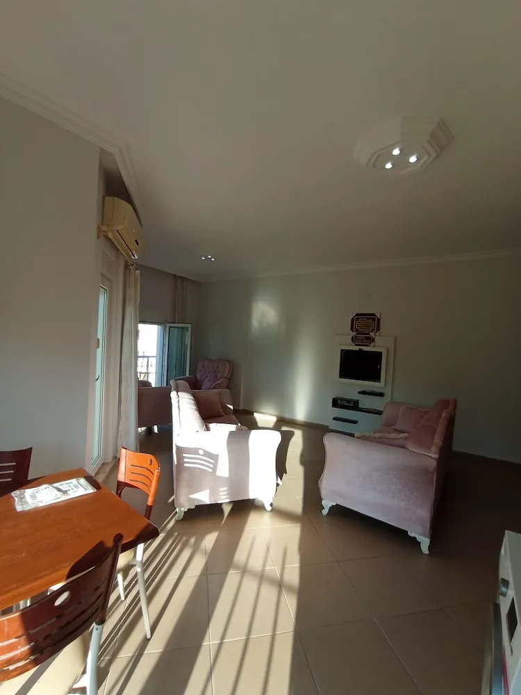 Honeymoon Apart Daire, 1 Yatak Odası, Balkon, Havuz Manzaralı