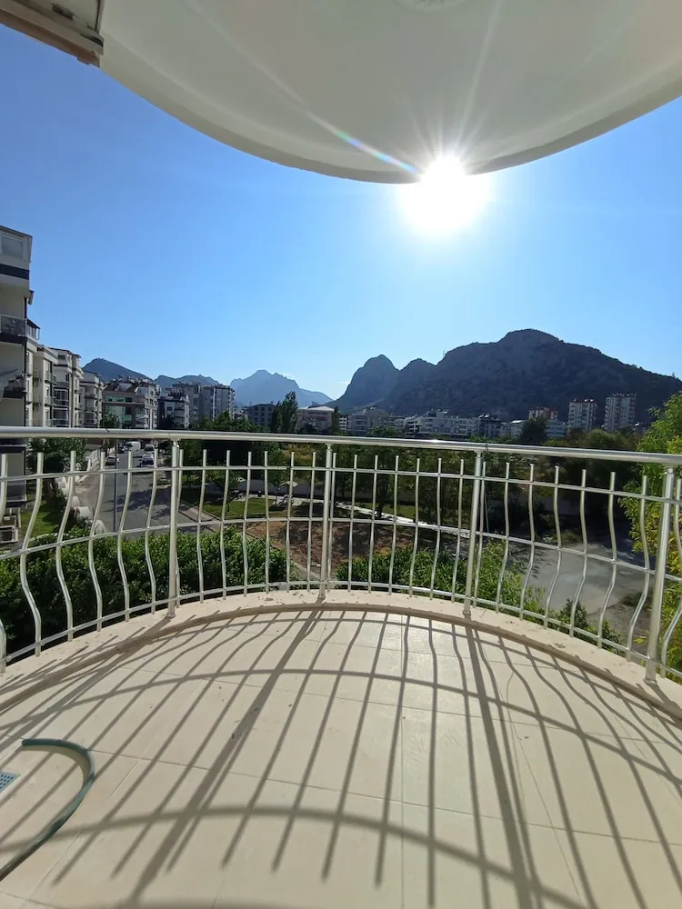 Club Apart Daire, Balkon, Dağ Manzaralı